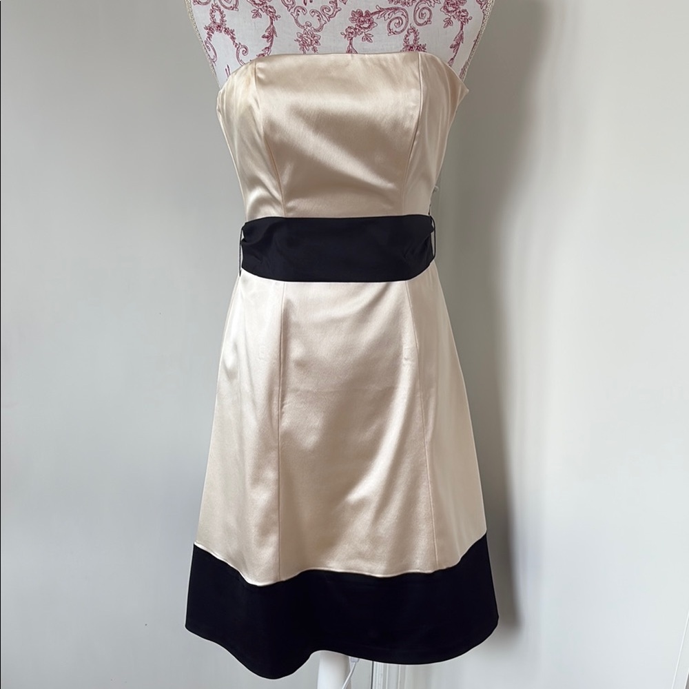 Coast Elegant Cream and Black Strapless Dress